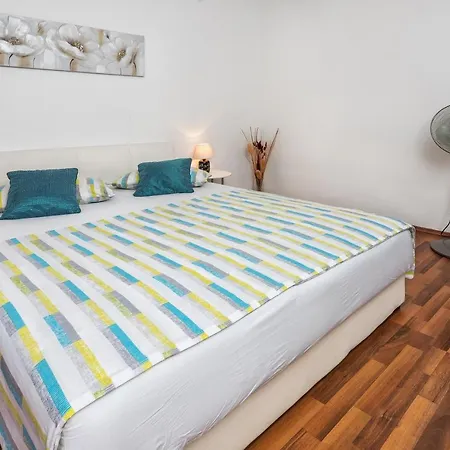Apartment Teo Lägenhet Split